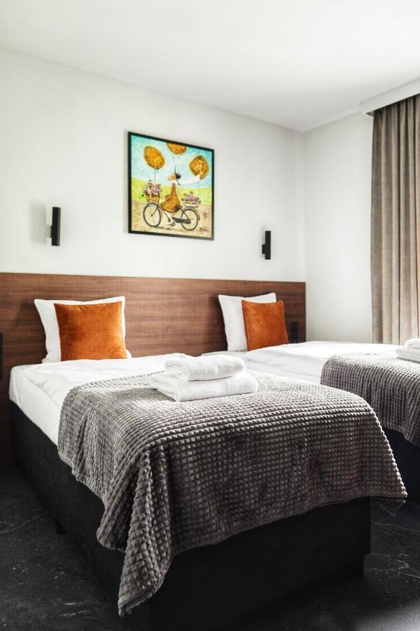 Apartamenty Centrum Park Twardowskiego 4 Зелёна-Гура Экстерьер фото