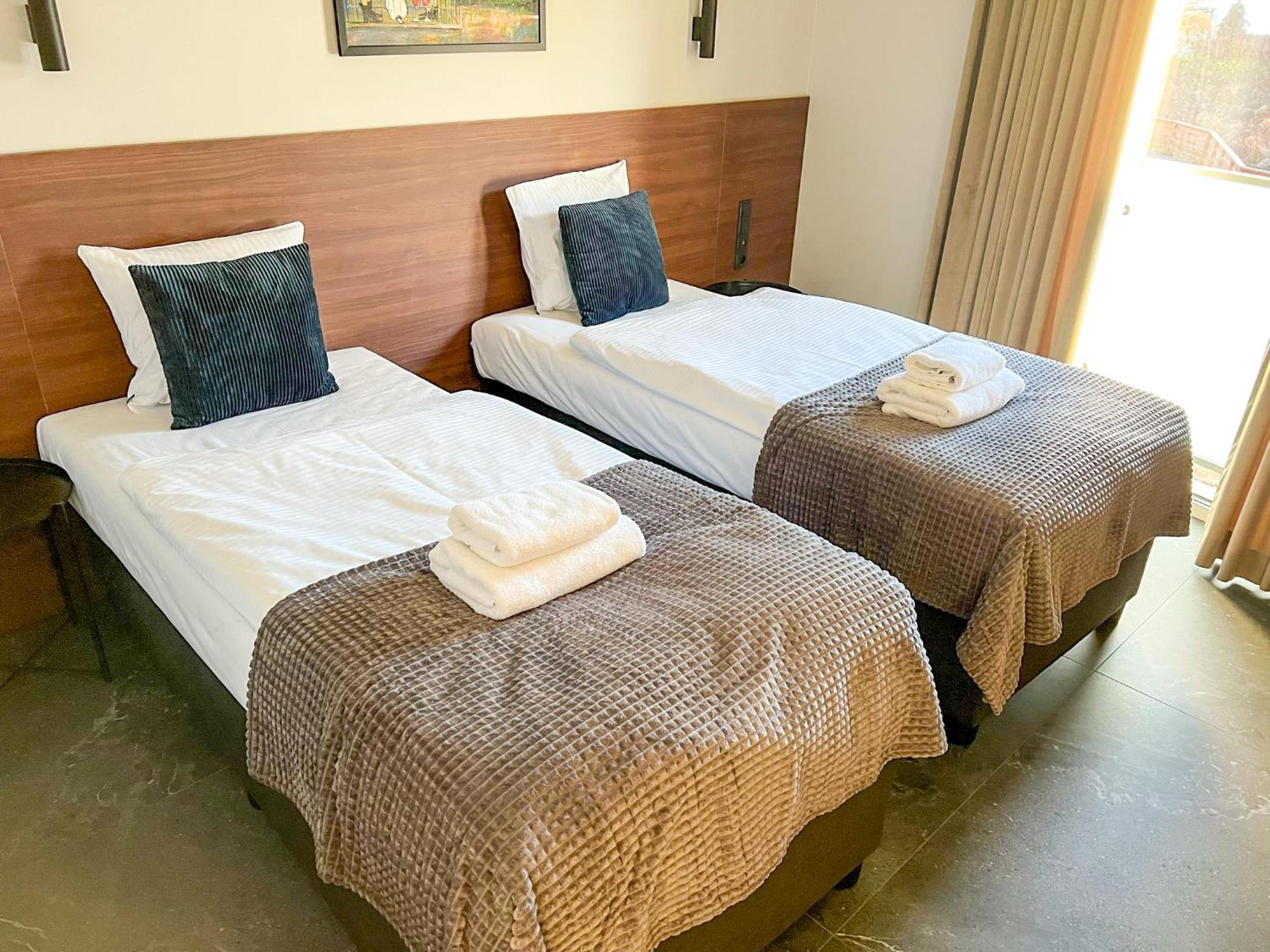 Apartamenty Centrum Park Twardowskiego 4 Зелёна-Гура Экстерьер фото
